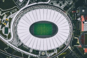 官方网站-双星闪耀，C罗关键助攻定乾坤，FPX团结协作夺胜利